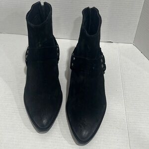 New Suede Vintage 9 ankle boots sz.9 1/2